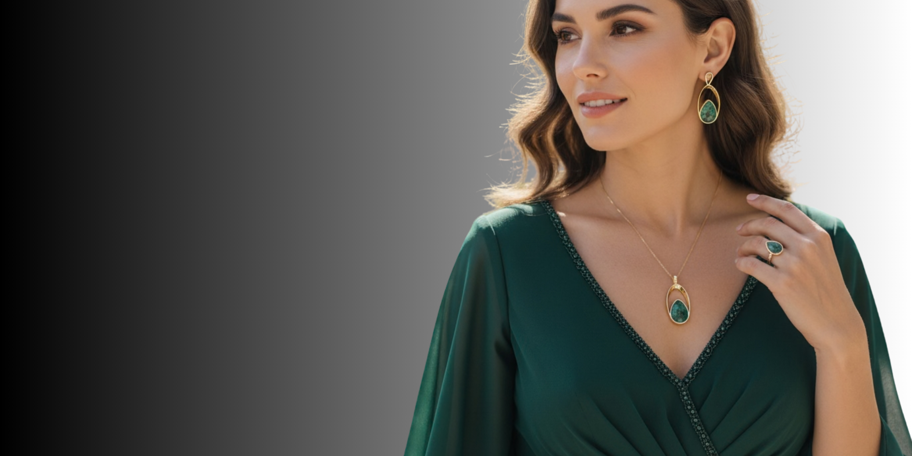 Luxury wedding guest jewelry set with Emerald genuine stone necklace, earrings and ring | Purplee Store