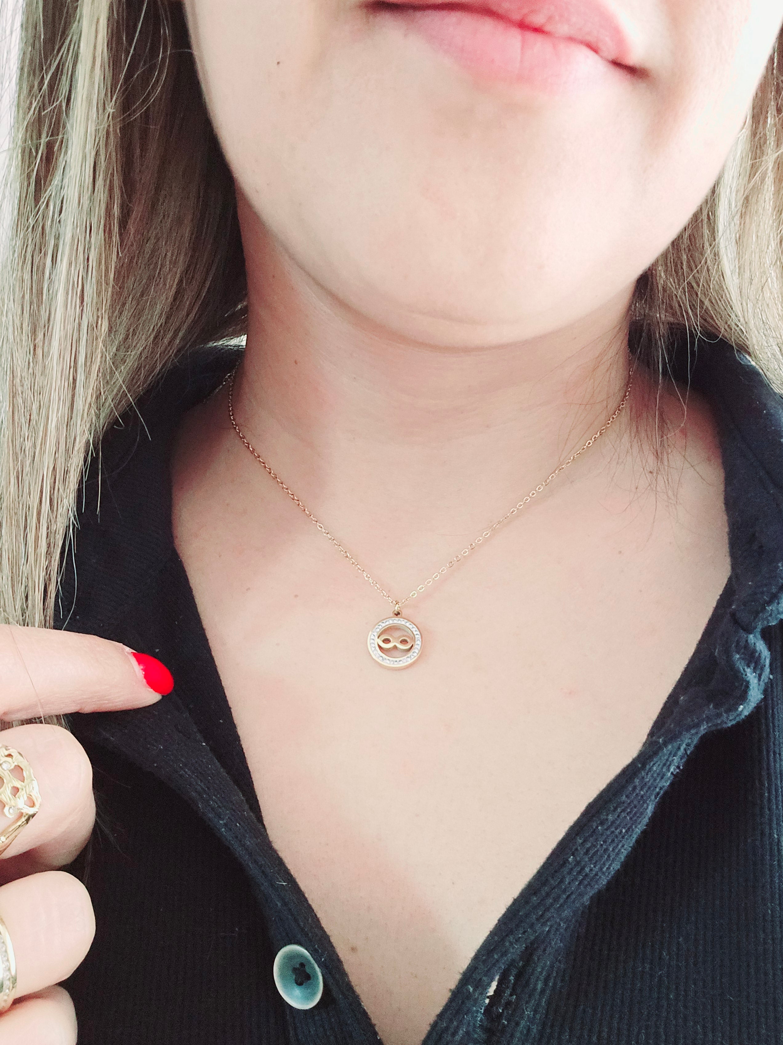 Collar Infinity