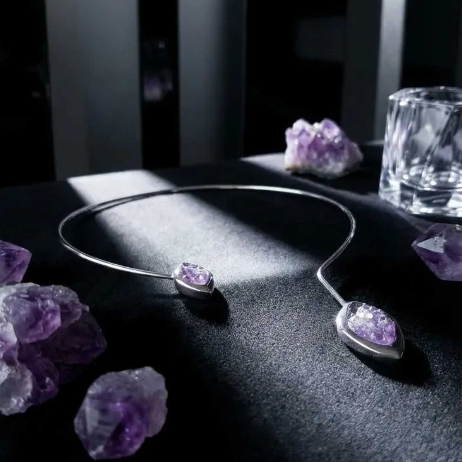 Minimalist Amethyst Rhodium Choker| Purplee Store