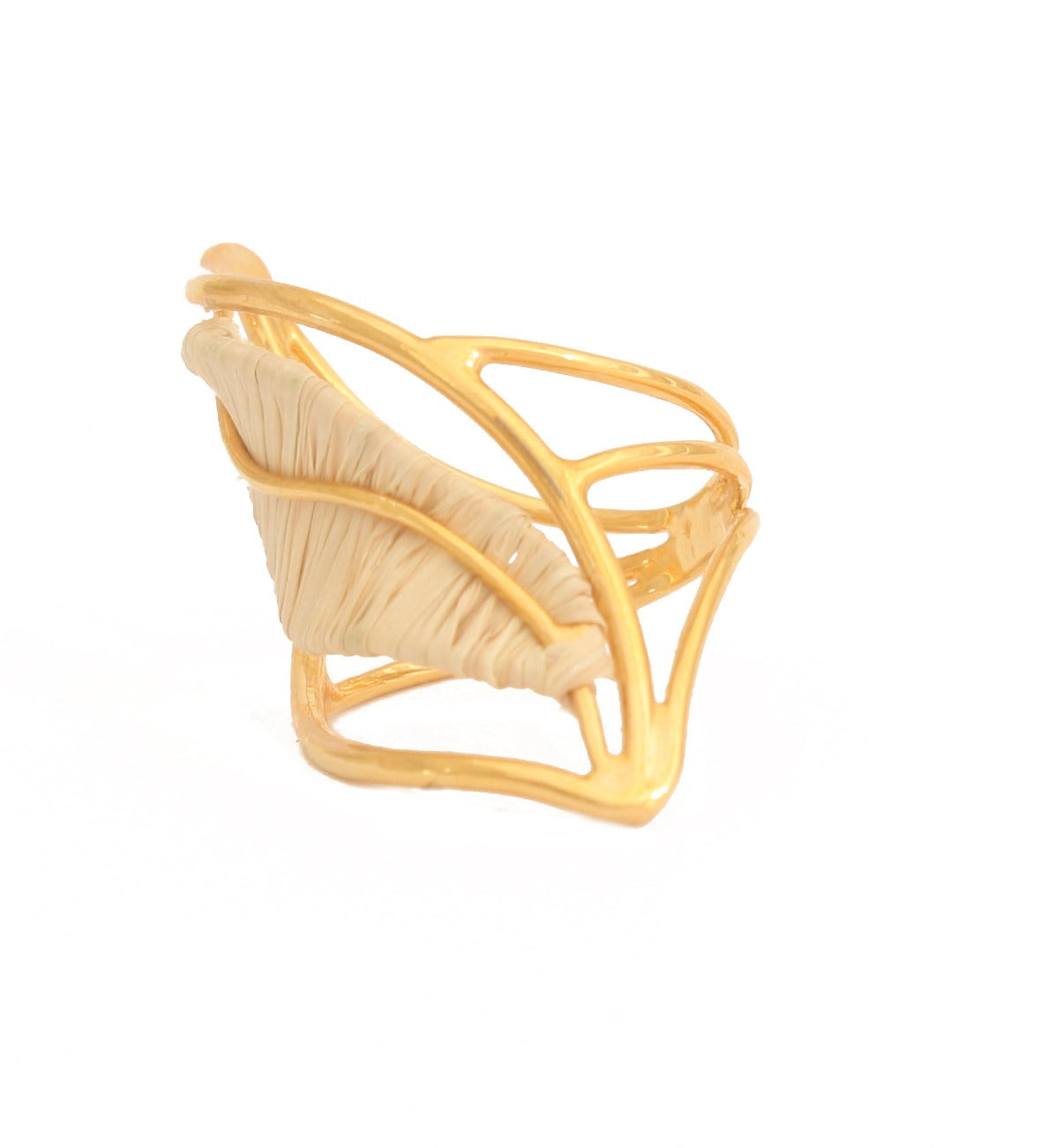 Anillo regulable en forma de hoja hecho de paja Buriti y oro 18k Purplee Store