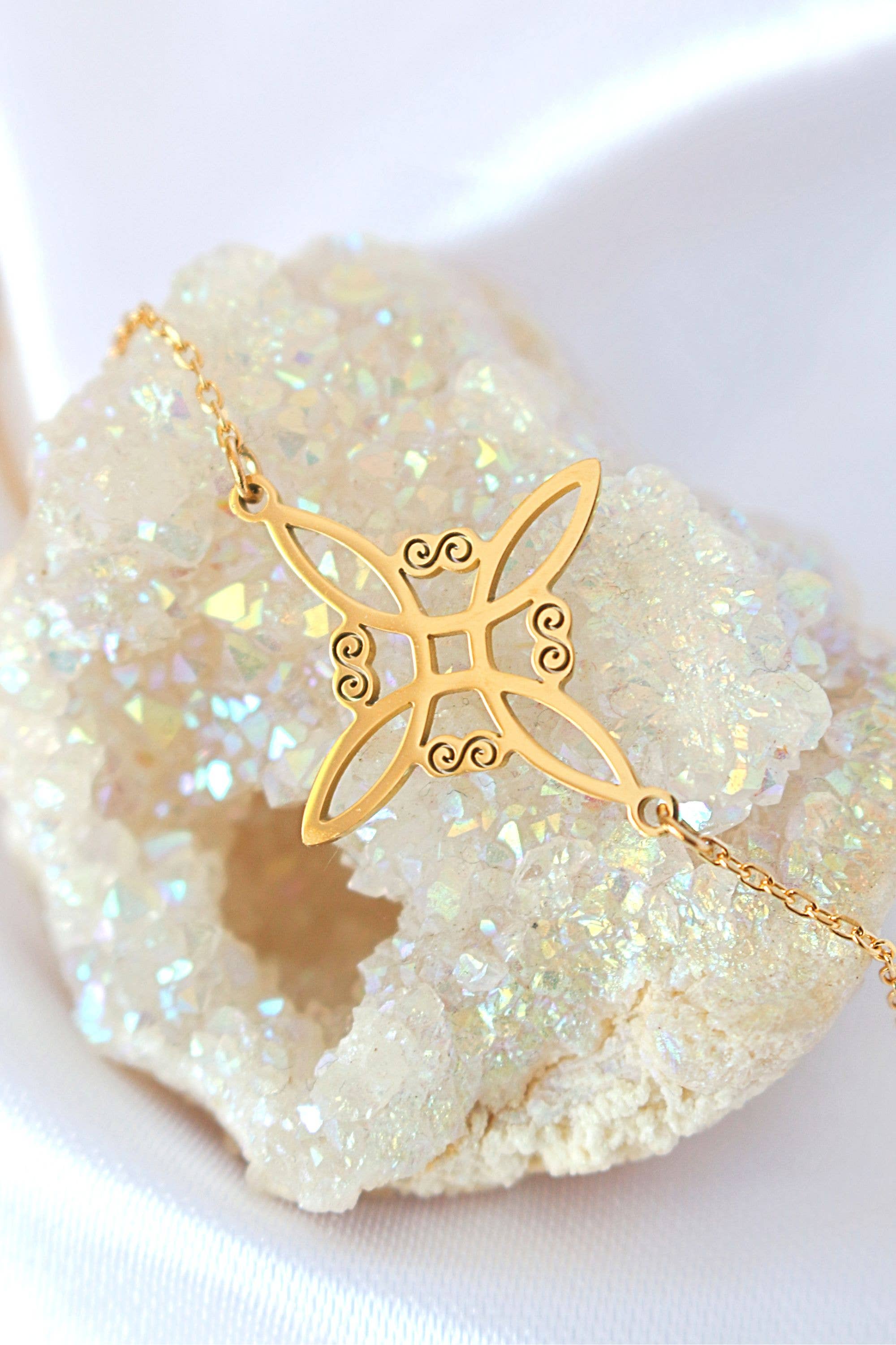 Nymphe | Pulsera con nudo de bruja - Purplêe Store