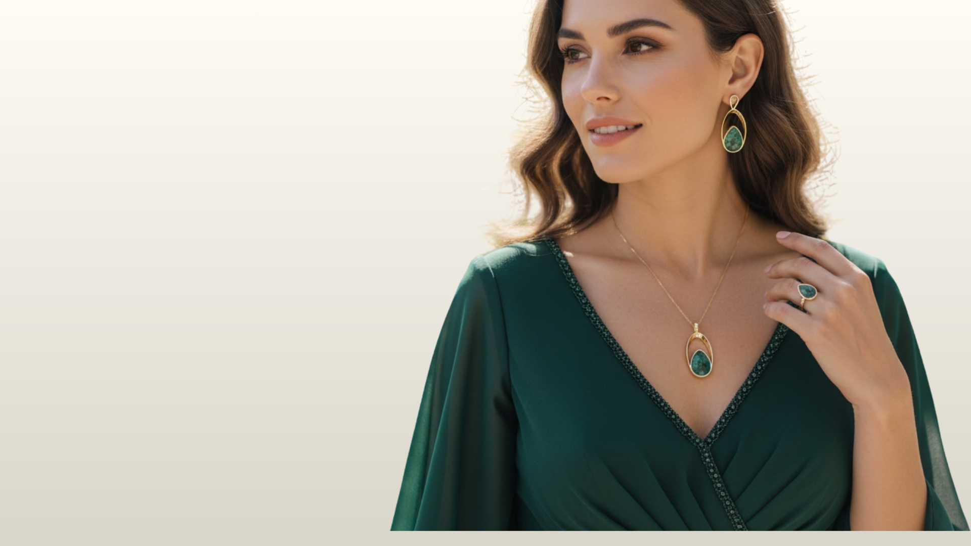 Luxury wedding guest jewelry set with Emerald genuine stone necklace, earrings and ring | Purplee Store