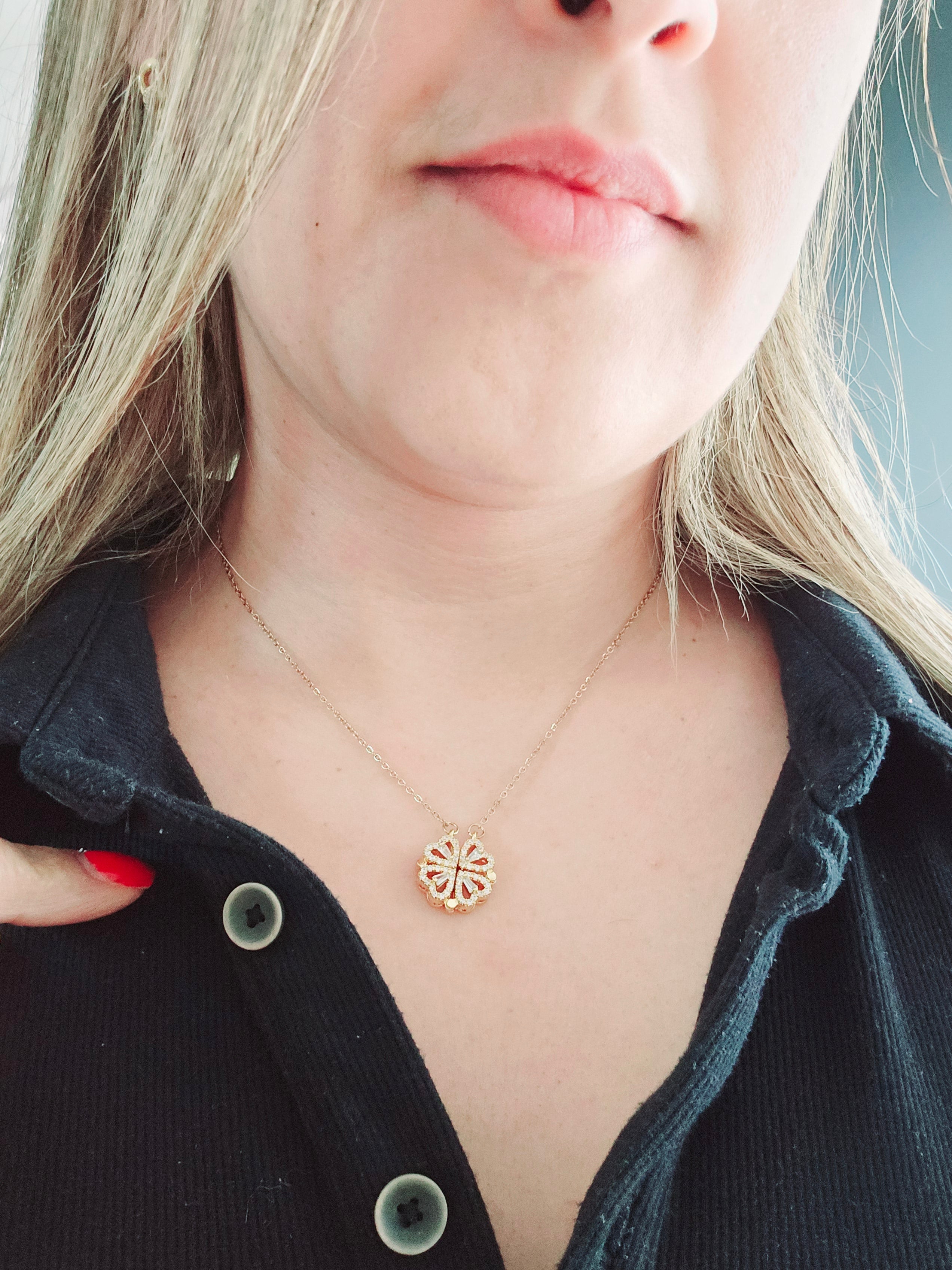 Leaf Clover Collar