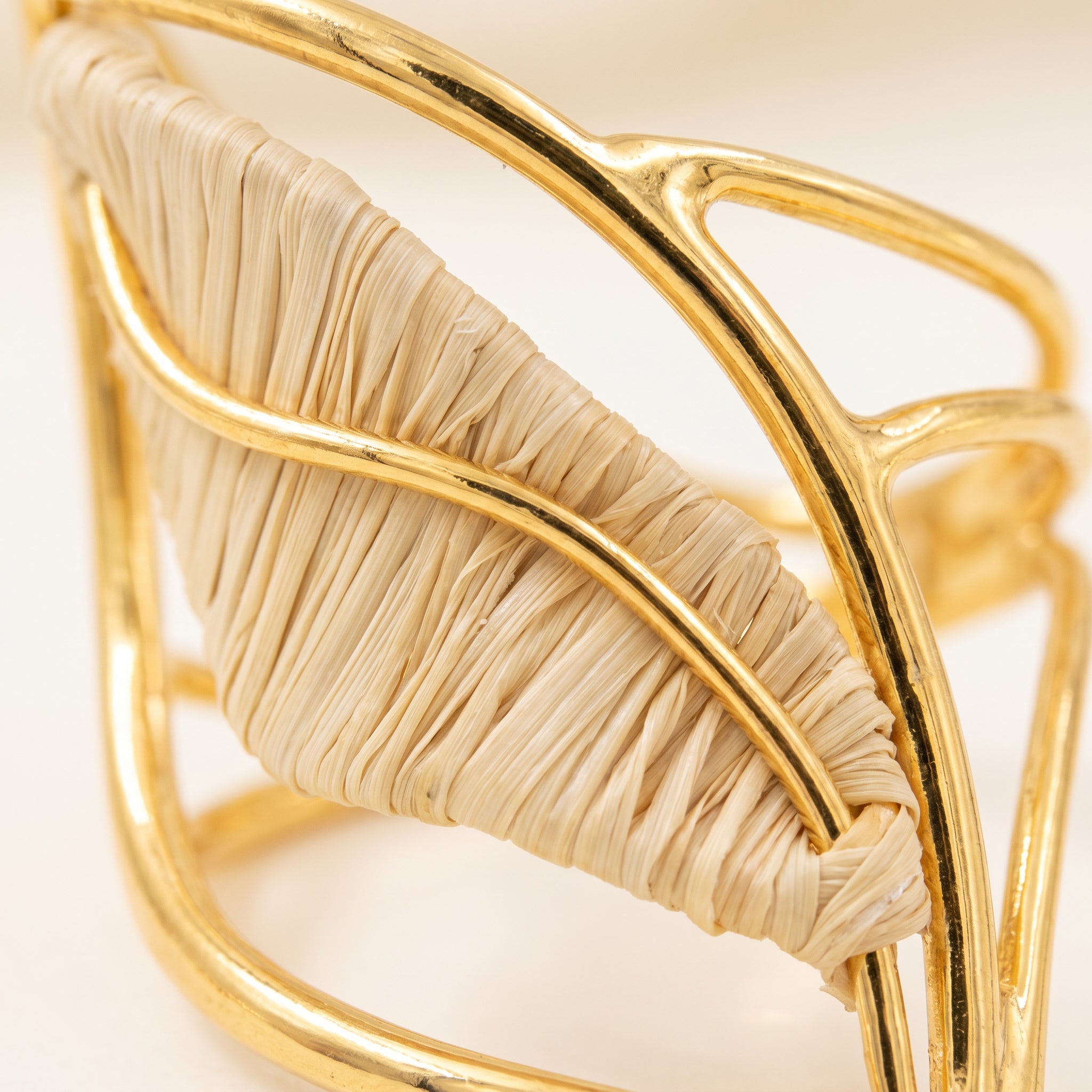 Close up on a Purplee Store Buriti Valiane Ring | Exotic Vegan Silk on a light background