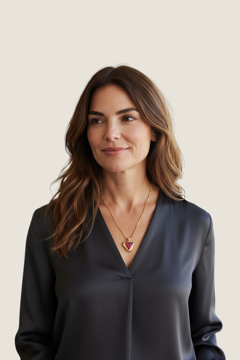 Elegant womand using a ICON Eclipse necklace Purplee Store