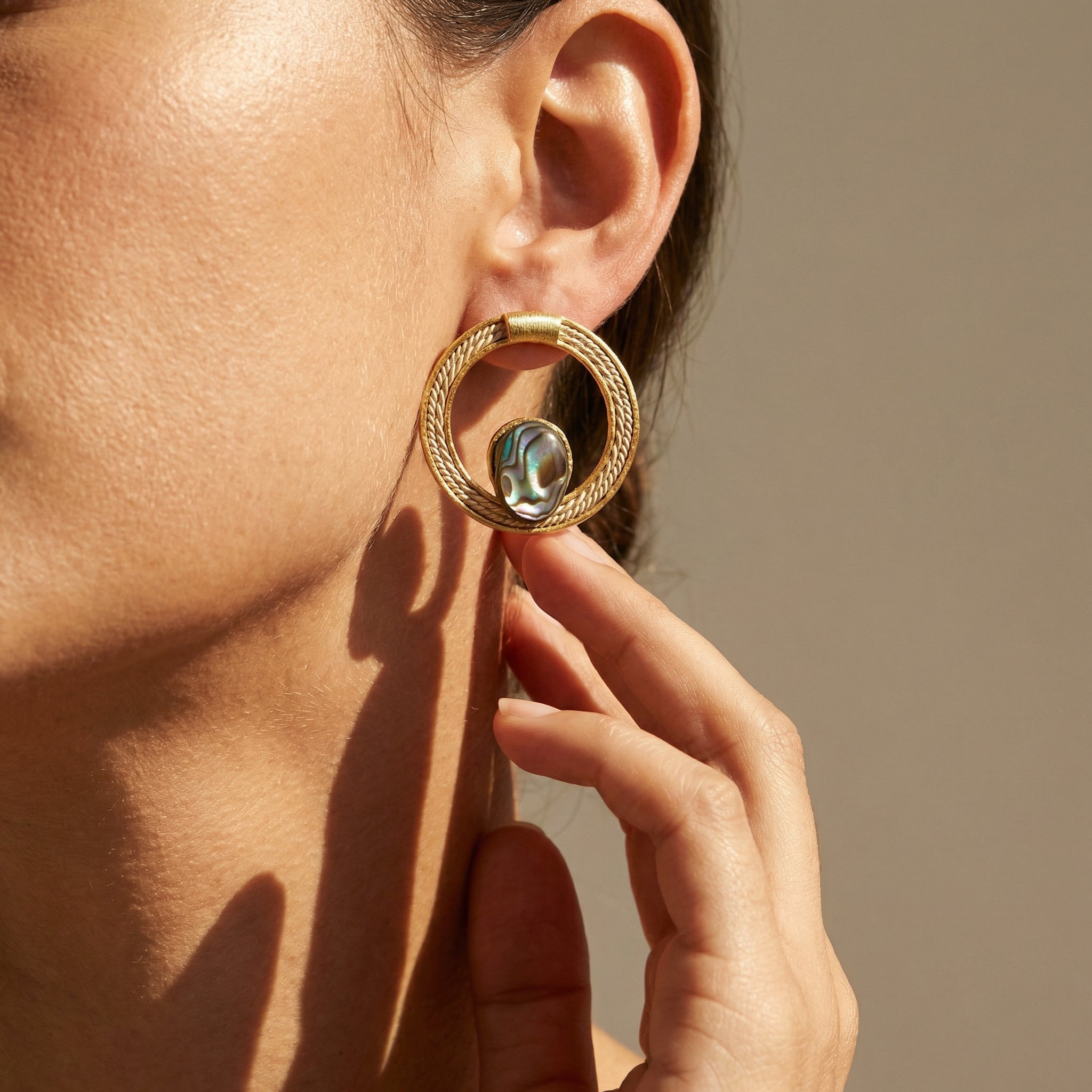 Handcrafted Buriti Abalone Statement Earrings with 18k Gold | Luxury handcrafted jewelry with natural materials and genuine stones - Purplee Store