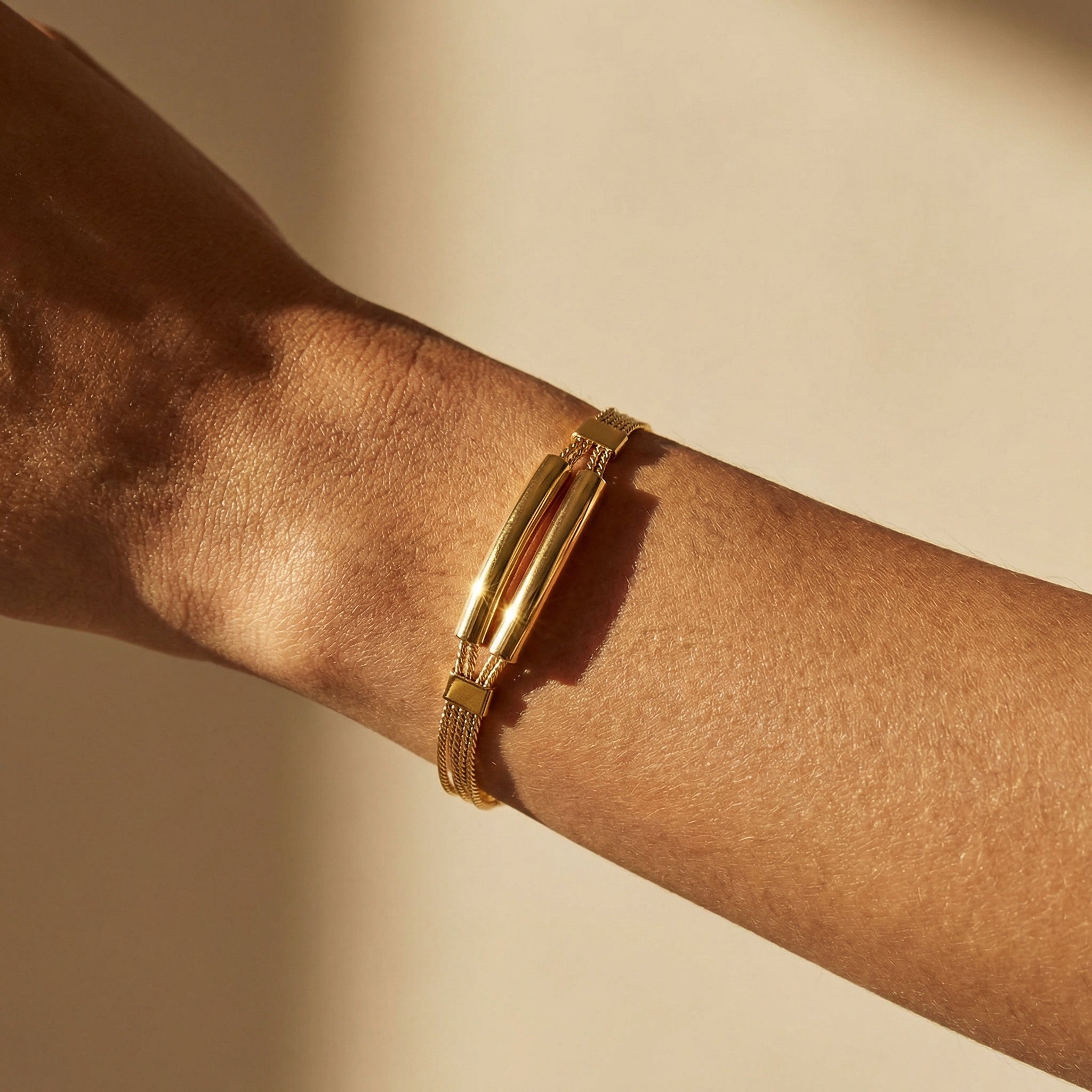 Handcrafted Buriti Ethereal Double - Strand Bracelet with 18k Gold | Luxury handcrafted jewelry with natural materials and genuine stones - Purplee Store